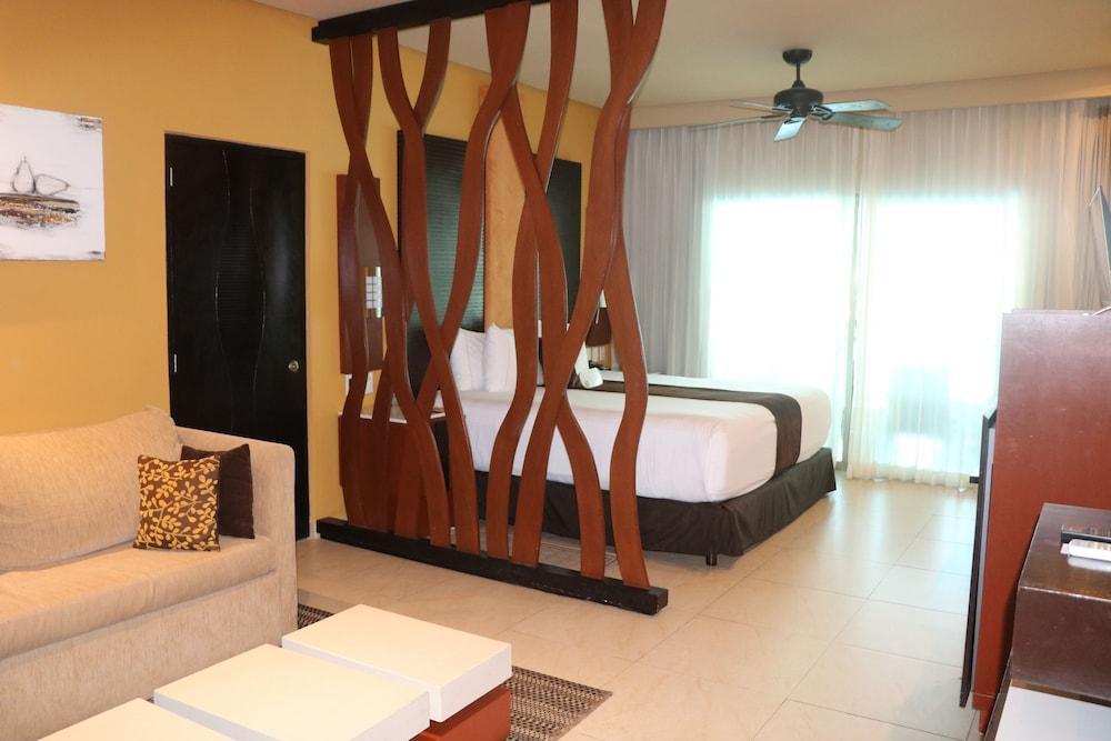Generations Riviera Maya Family Resort Catamaran, Water Park & More Inclusive Puerto Morelos Dış mekan fotoğraf